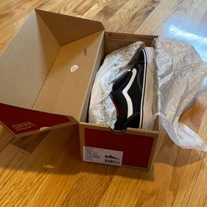 Old Skool Black Vans Size 7 (men’s 5.5)